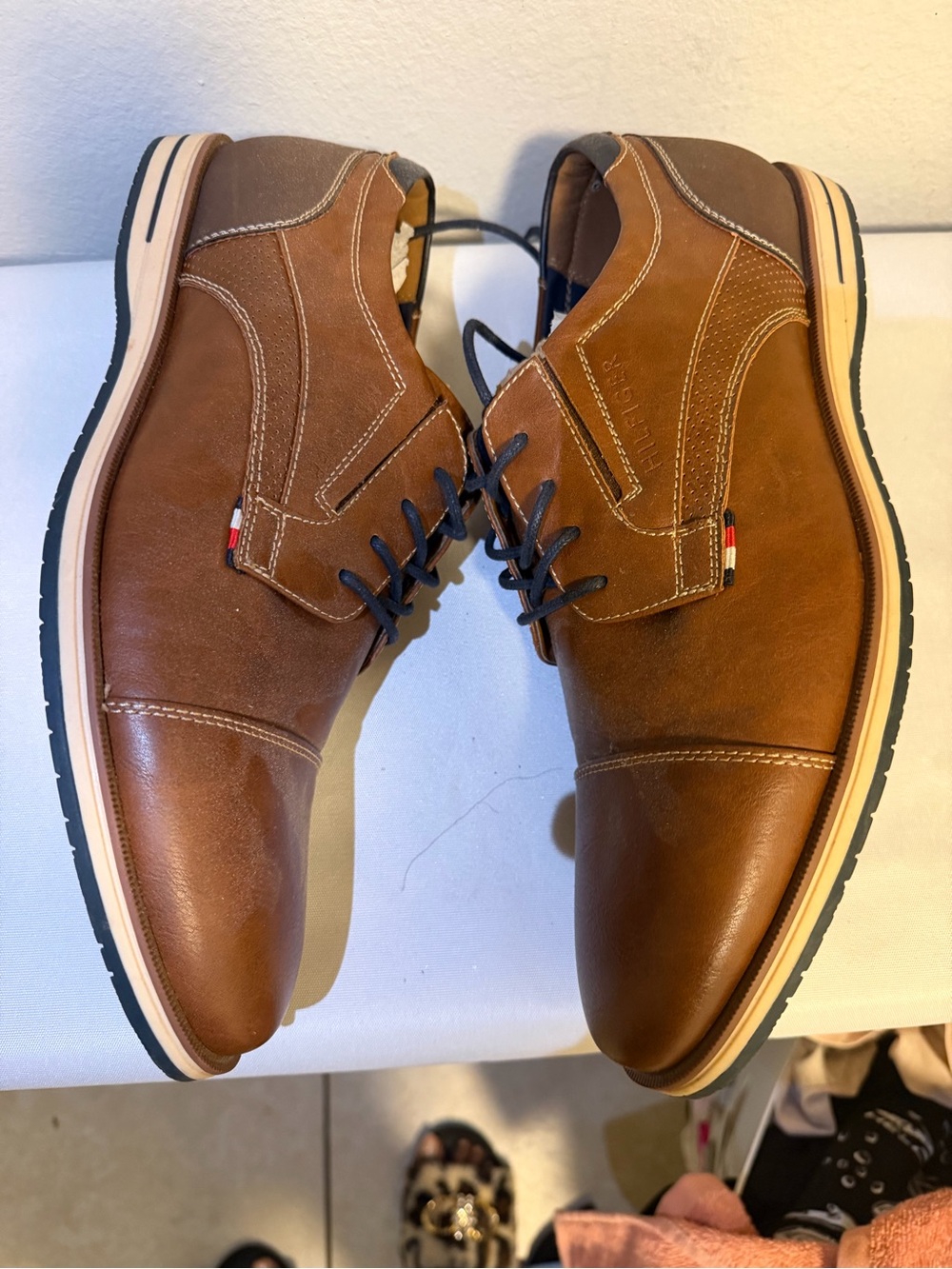 Tommy Hilfiger Tan/Brown Leather Chukka Boots with Navy Laces